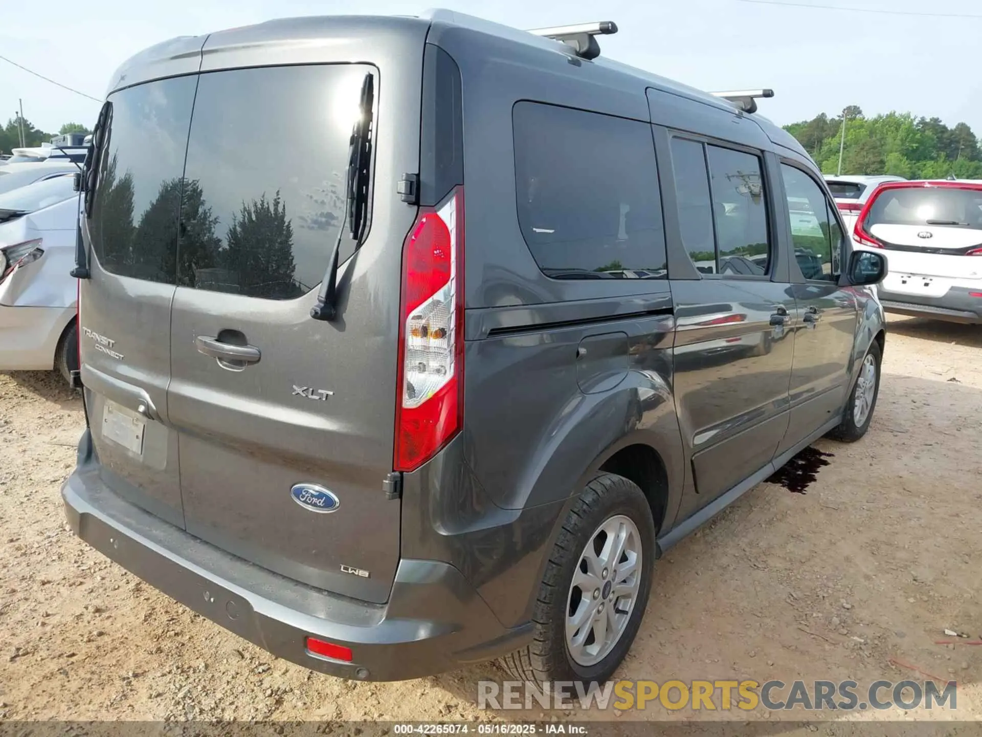 4 Photograph of a damaged car NM0GS9F2XK1427203 FORD TRANSIT CONNECT 2019