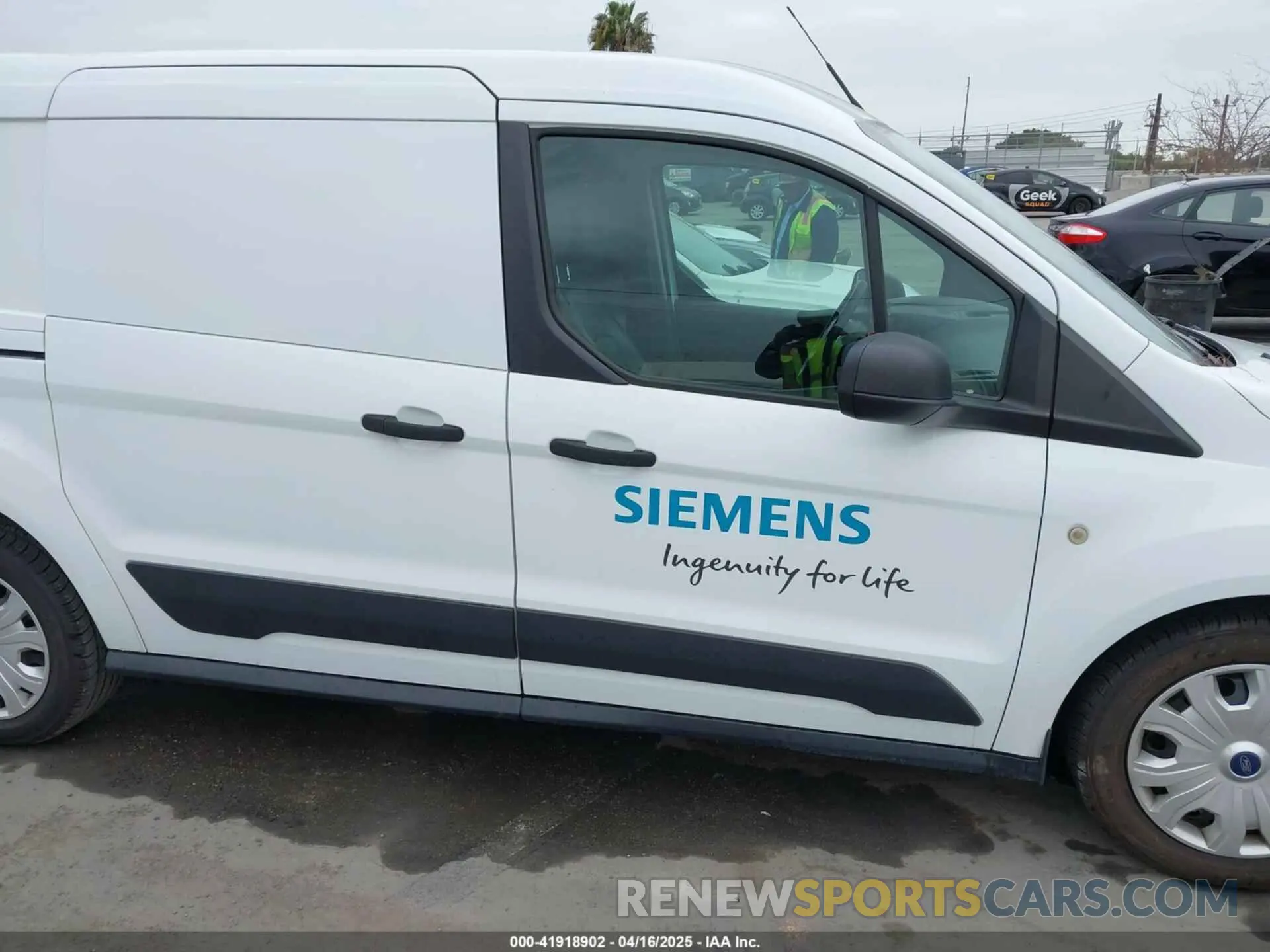 13 Photograph of a damaged car NM0LE7E20K1431420 FORD TRANSIT CONNECT 2019