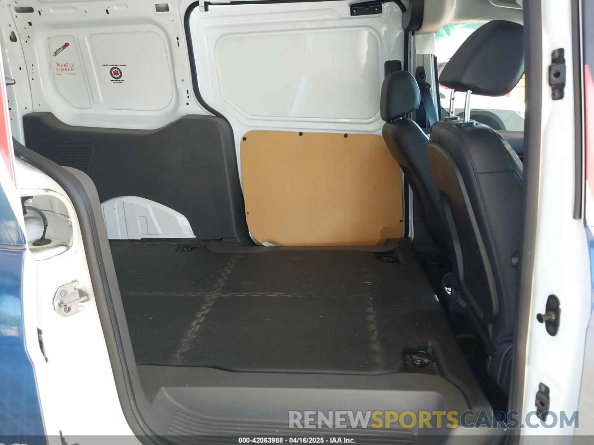 8 Photograph of a damaged car NM0LE7E21K1399819 FORD TRANSIT CONNECT 2019
