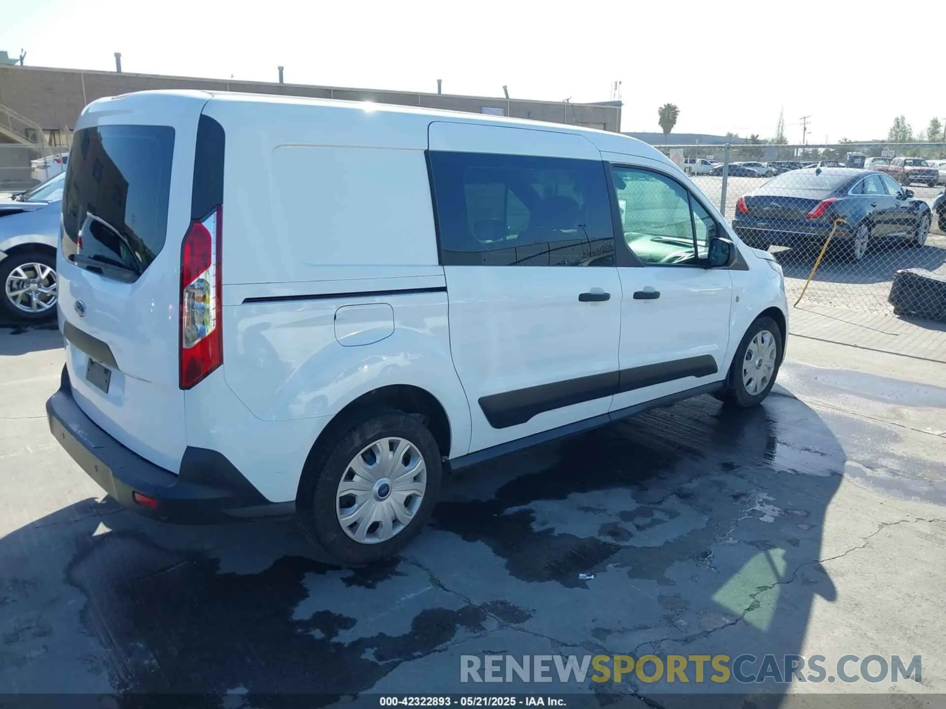 4 Photograph of a damaged car NM0LE7F27K1389553 FORD TRANSIT CONNECT 2019