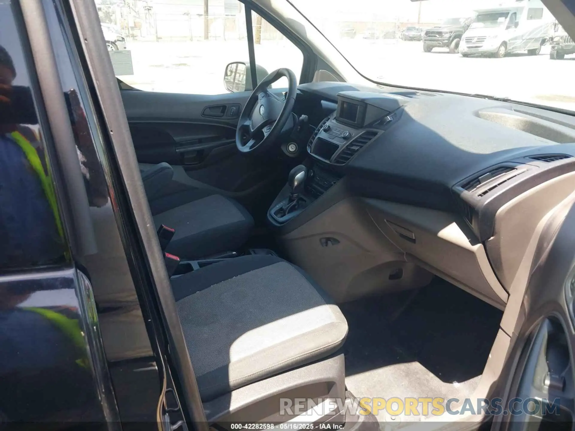 5 Photograph of a damaged car NM0LS6E22K1429977 FORD TRANSIT CONNECT 2019