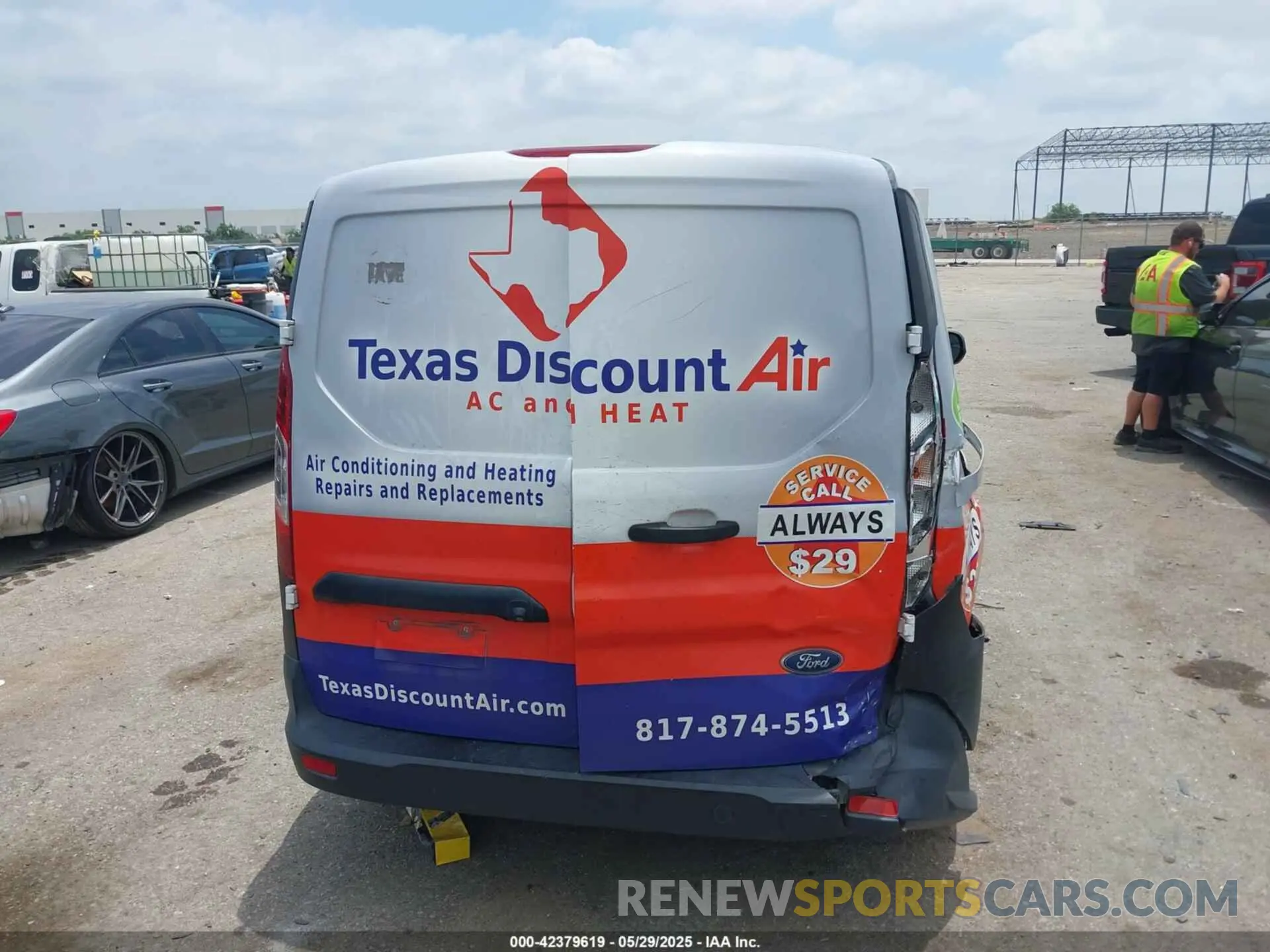 17 Photograph of a damaged car NM0LS6E25K1386266 FORD TRANSIT CONNECT 2019