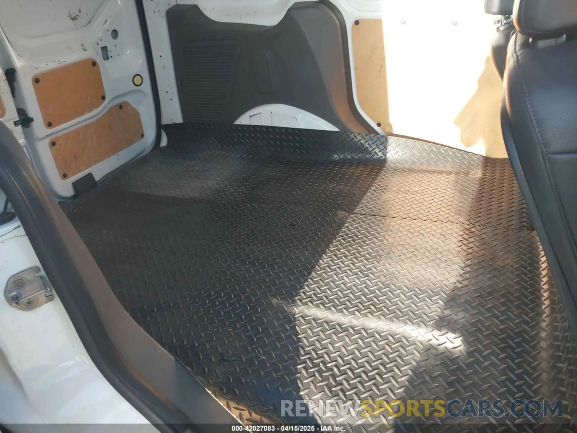 8 Photograph of a damaged car NM0LS6E26K1391010 FORD TRANSIT CONNECT 2019