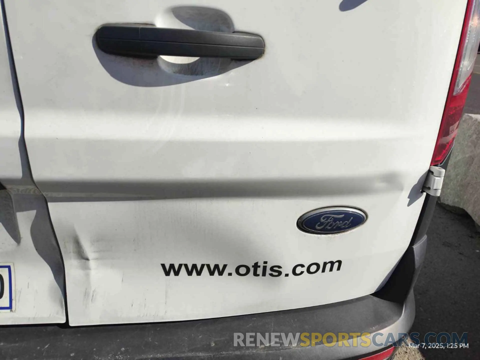 32 Photograph of a damaged car NM0LS7E23K1431548 FORD TRANSIT CONNECT 2019