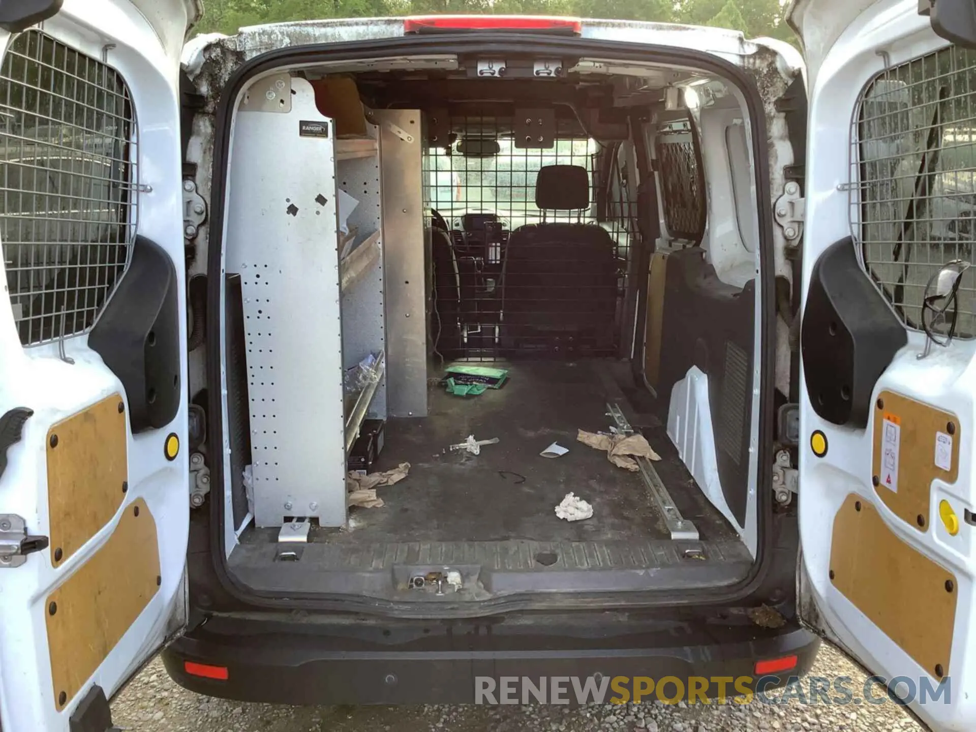 33 Photograph of a damaged car NM0LS7E24K1392159 FORD TRANSIT CONNECT 2019