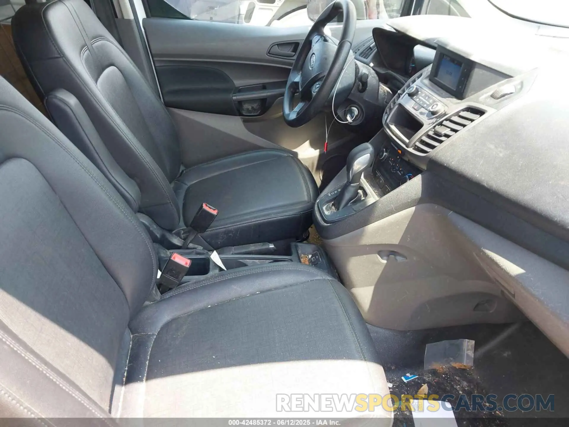5 Photograph of a damaged car NM0LS7E24K1424172 FORD TRANSIT CONNECT 2019