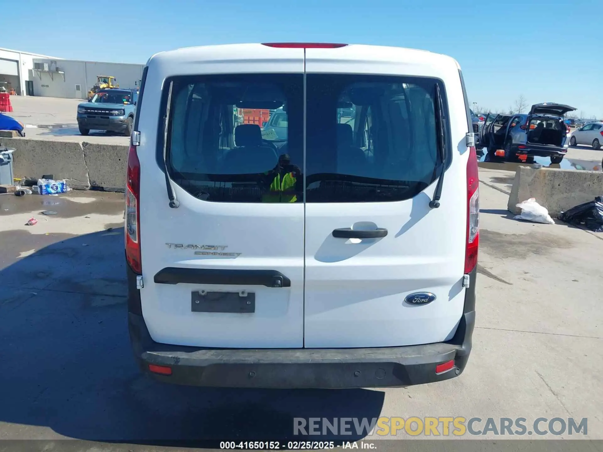 17 Photograph of a damaged car NM0LS7E27K1386176 FORD TRANSIT CONNECT 2019