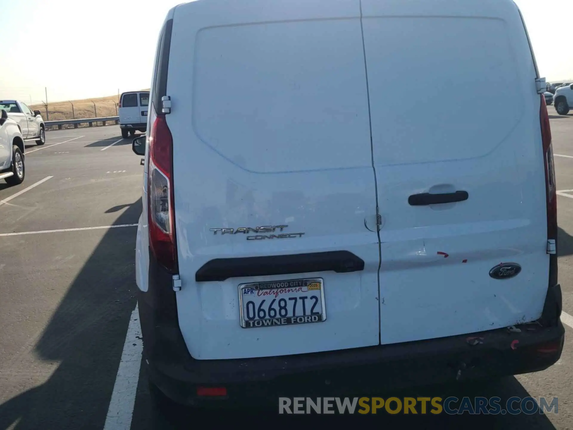 18 Photograph of a damaged car NM0LS7E28K1389698 FORD TRANSIT CONNECT 2019