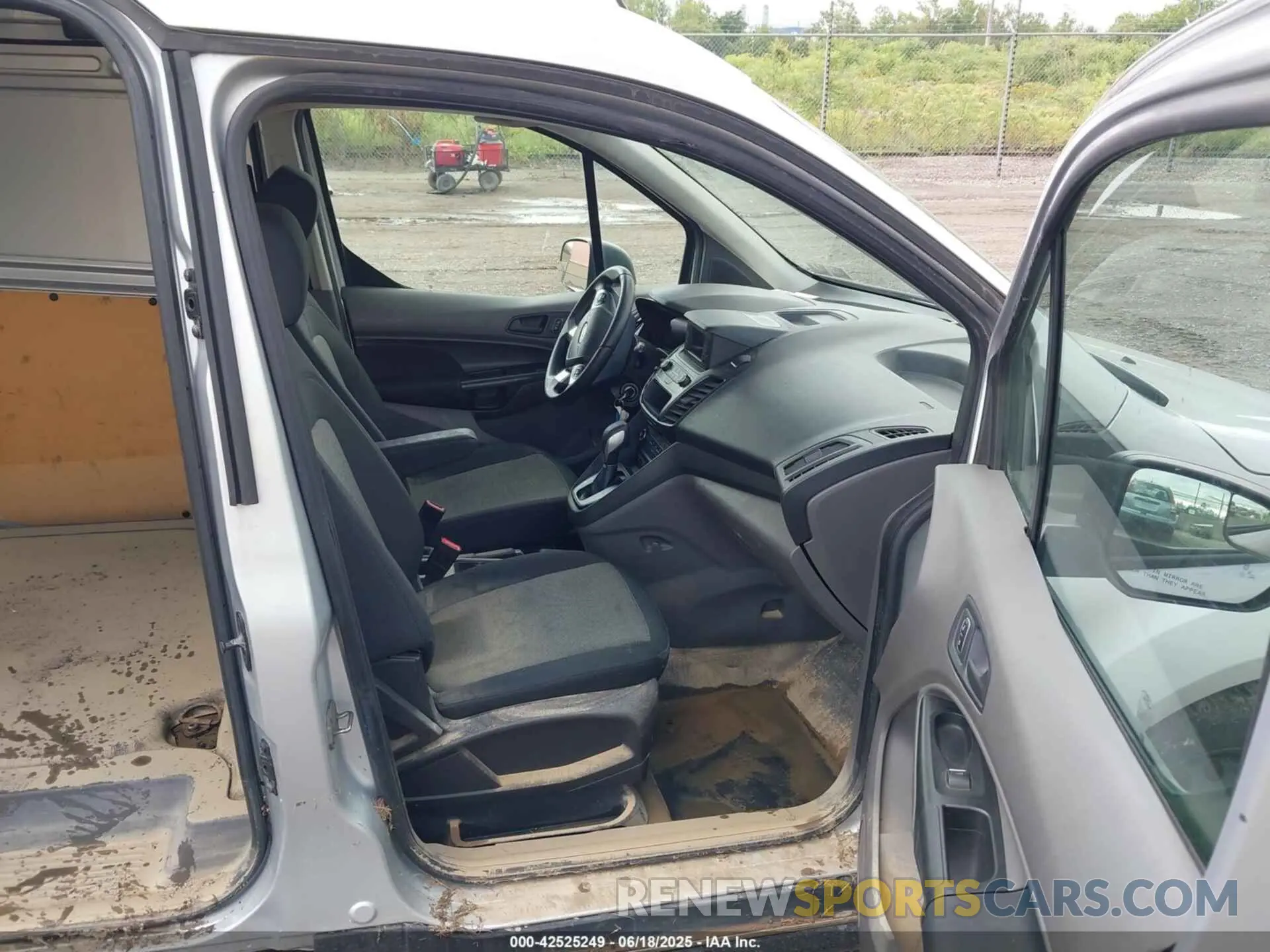 5 Photograph of a damaged car NM0LS7E28K1389796 FORD TRANSIT CONNECT 2019