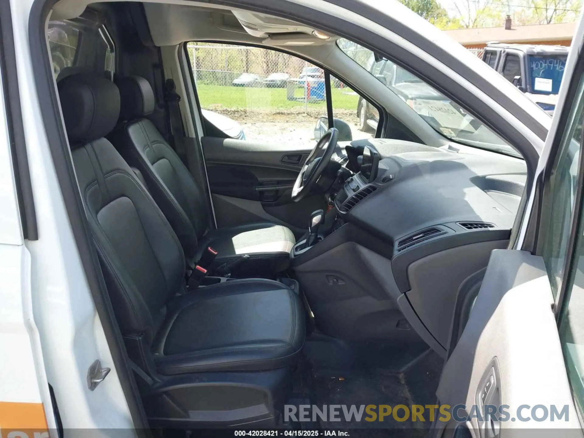 5 Photograph of a damaged car NM0LS7E28K1404247 FORD TRANSIT CONNECT 2019