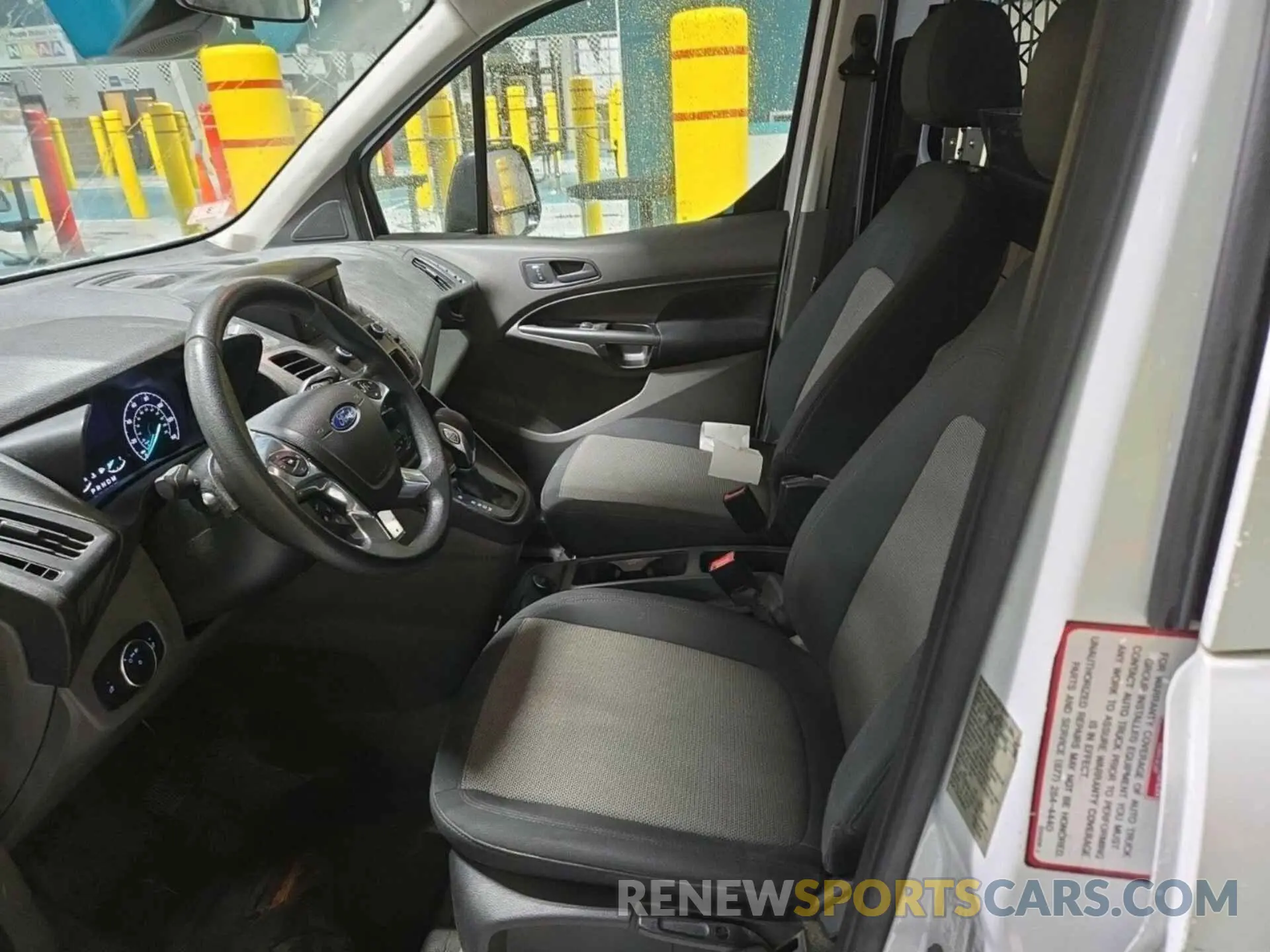 33 Photograph of a damaged car NM0LS7E29K1392268 FORD TRANSIT CONNECT 2019