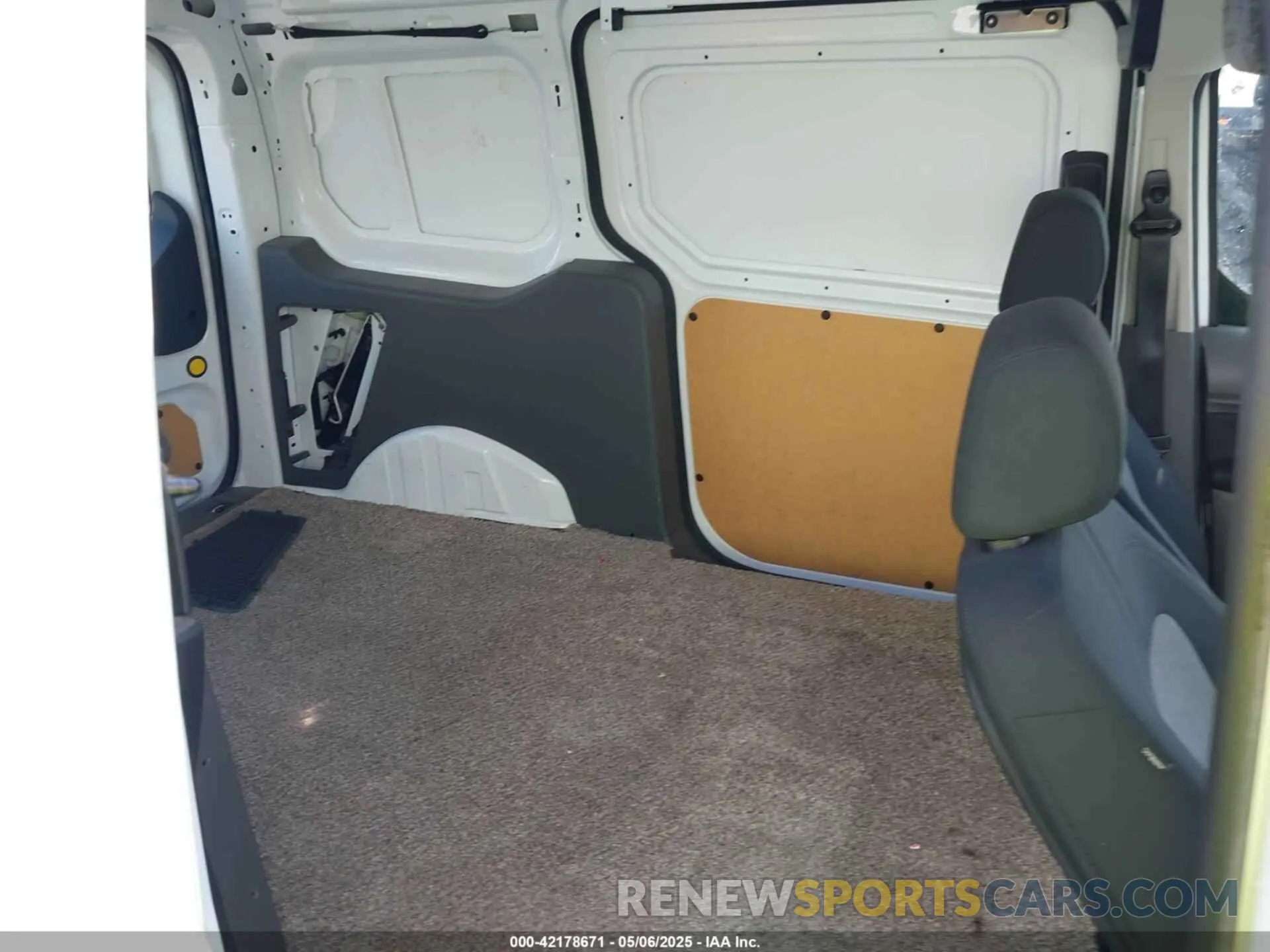 8 Photograph of a damaged car NM0LS7E29K1417122 FORD TRANSIT CONNECT 2019