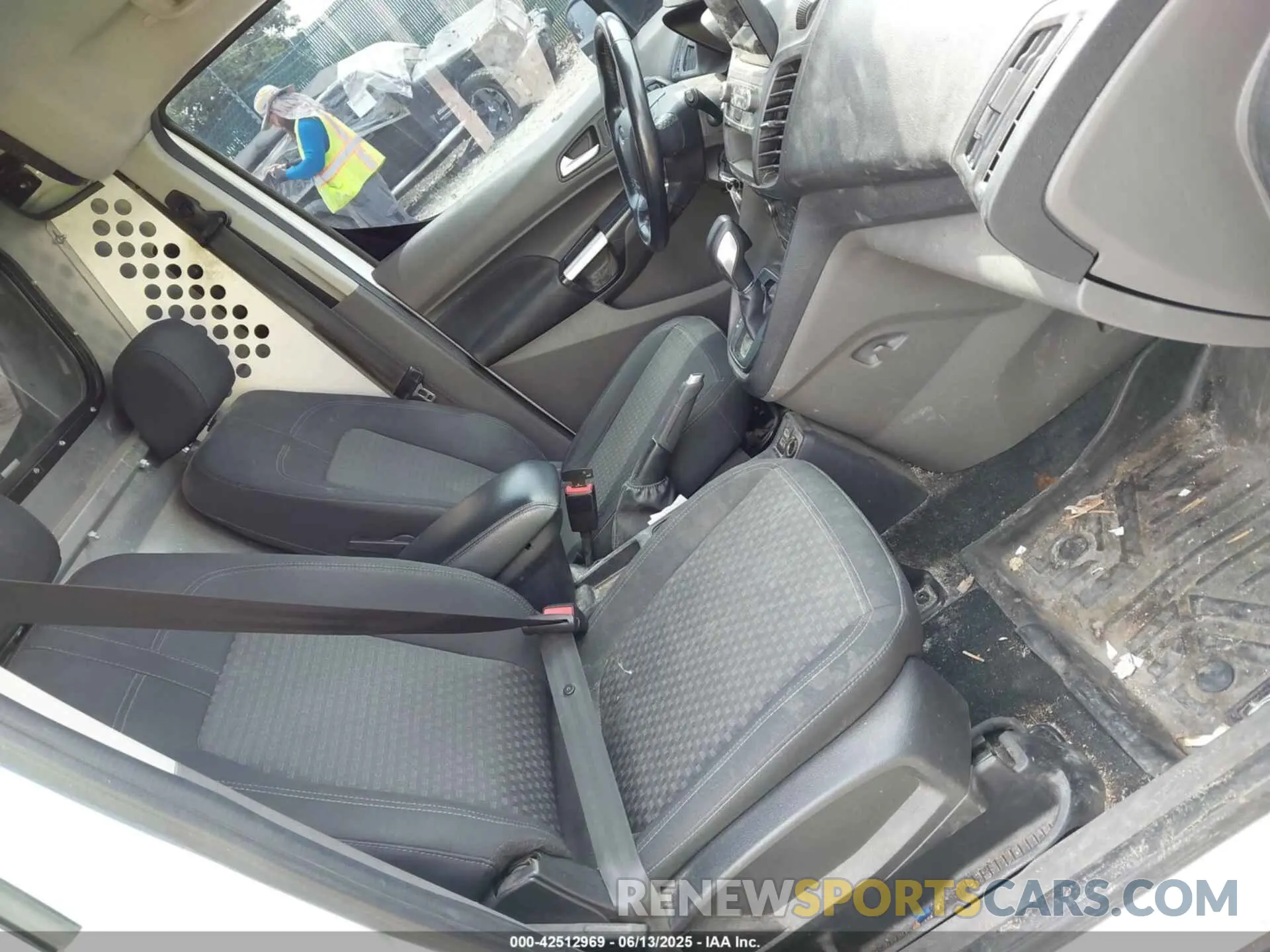 5 Photograph of a damaged car NM0LS7F22K1407496 FORD TRANSIT CONNECT 2019