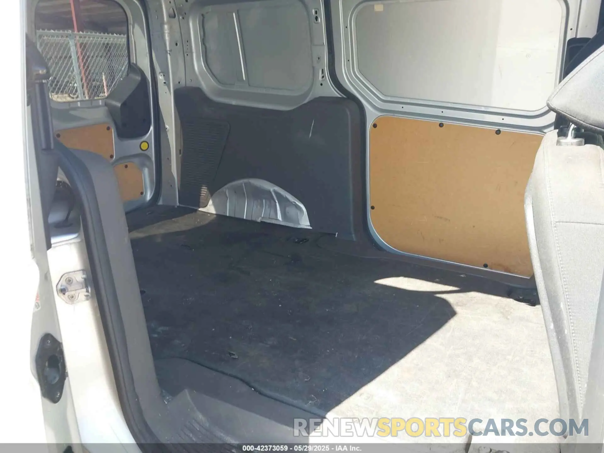 8 Photograph of a damaged car NM0LS7F25K1427581 FORD TRANSIT CONNECT 2019