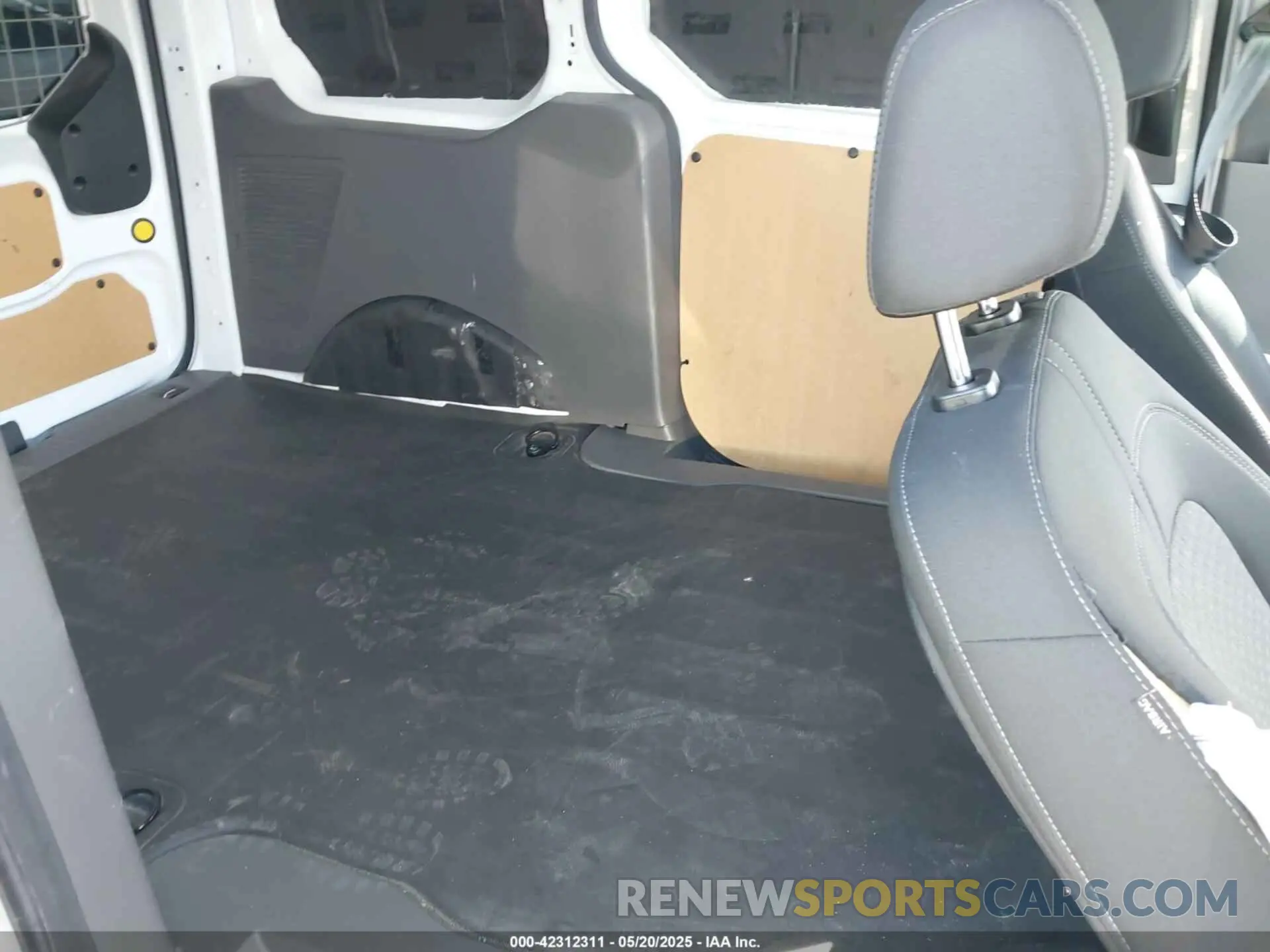 8 Photograph of a damaged car NM0LS7F28K1401167 FORD TRANSIT CONNECT 2019