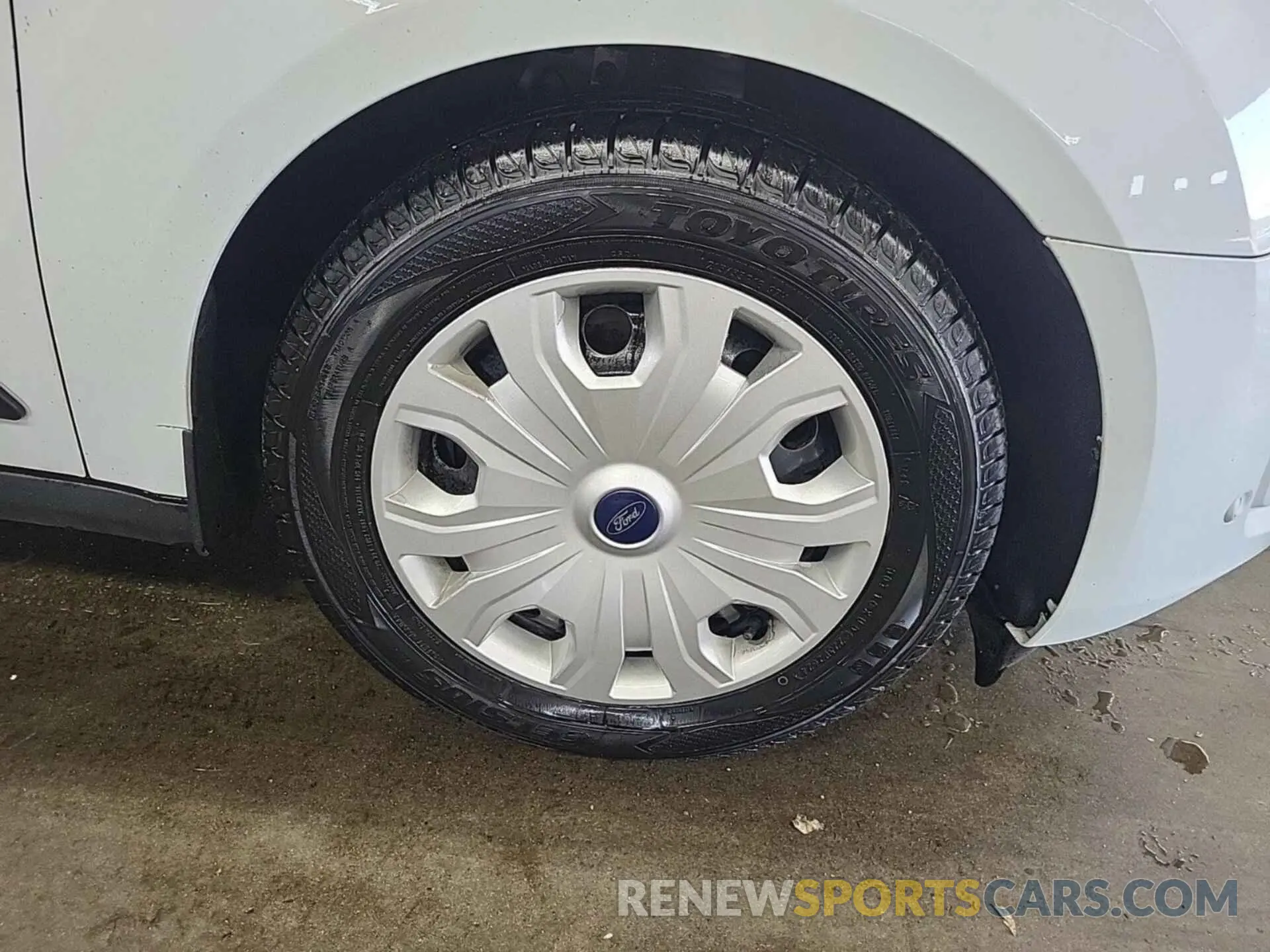 33 Photograph of a damaged car NM0LS7F71K1427654 FORD TRANSIT CONNECT 2019