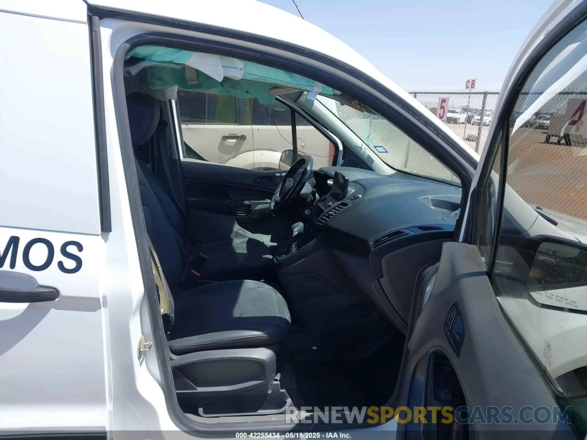 5 Photograph of a damaged car NM0LS6E25L1436875 FORD TRANSIT CONNECT 2020