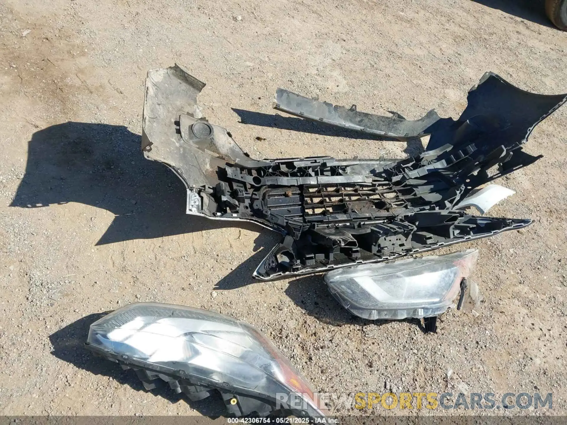12 Photograph of a damaged car NM0LS7E21L1466767 FORD TRANSIT CONNECT 2020