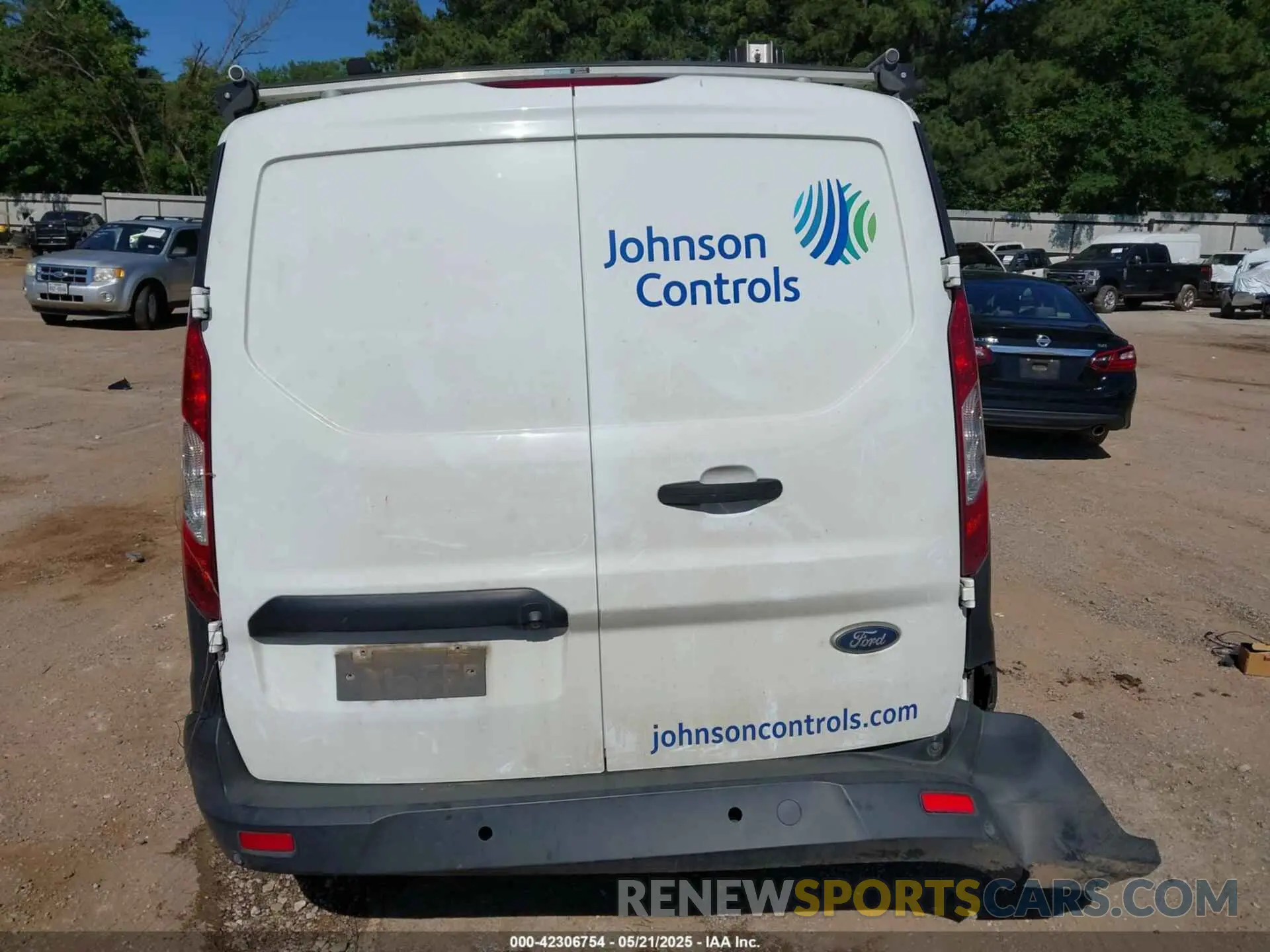 17 Photograph of a damaged car NM0LS7E21L1466767 FORD TRANSIT CONNECT 2020