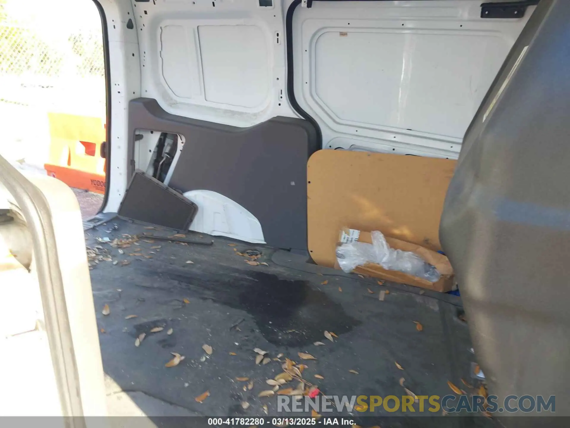 8 Photograph of a damaged car NM0LS7E21L1469734 FORD TRANSIT CONNECT 2020