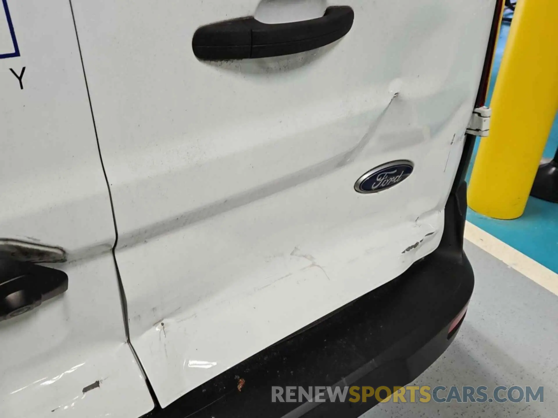 37 Photograph of a damaged car NM0LS7E21L1479681 FORD TRANSIT CONNECT 2020