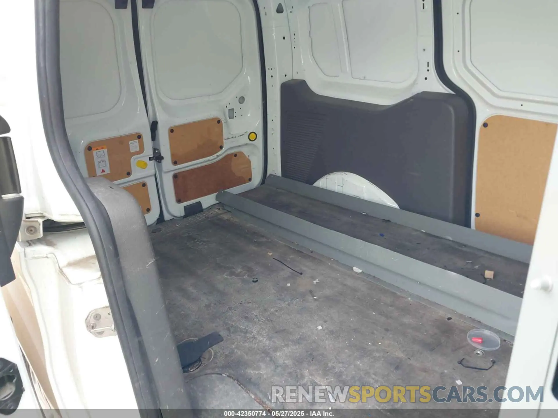 8 Photograph of a damaged car NM0LS7E22L1474599 FORD TRANSIT CONNECT 2020