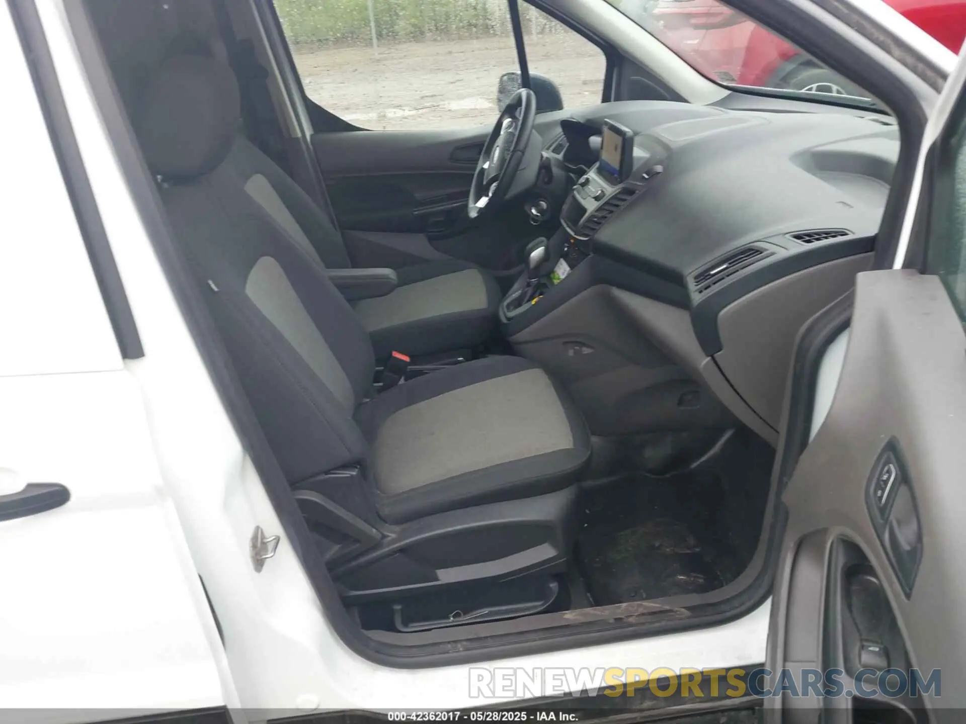 5 Photograph of a damaged car NM0LS7E23L1466771 FORD TRANSIT CONNECT 2020
