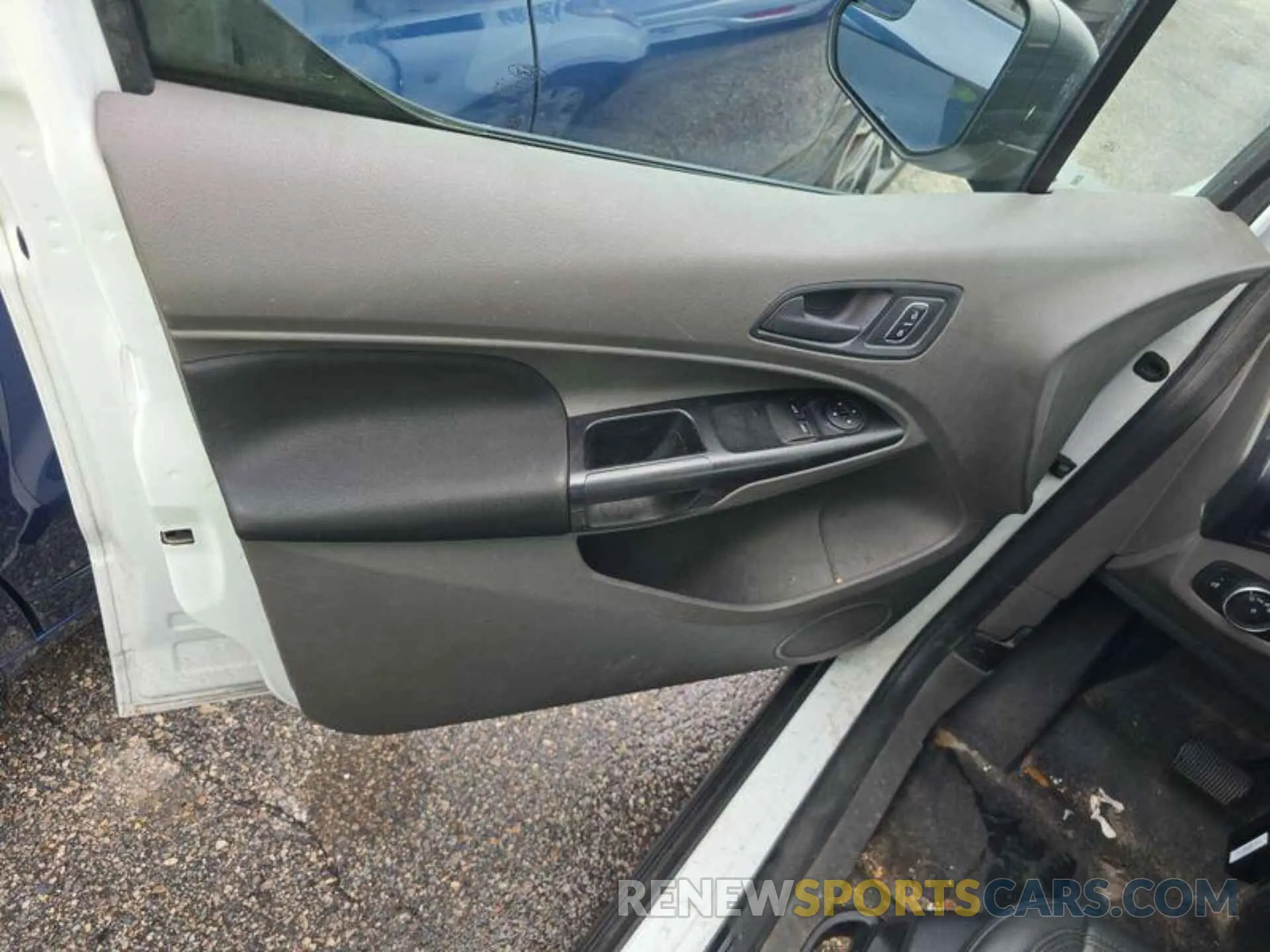5 Photograph of a damaged car NM0LS7E25L1436123 FORD TRANSIT CONNECT 2020