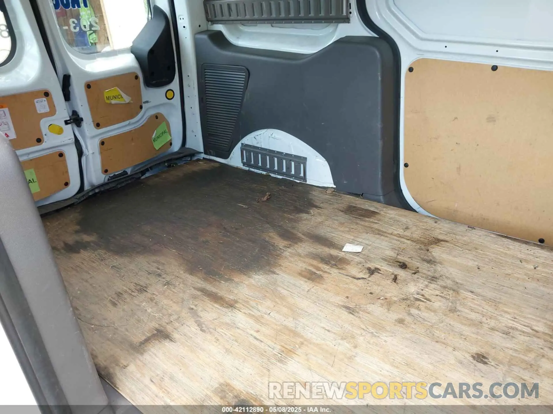 8 Photograph of a damaged car NM0LS7E25L1446327 FORD TRANSIT CONNECT 2020