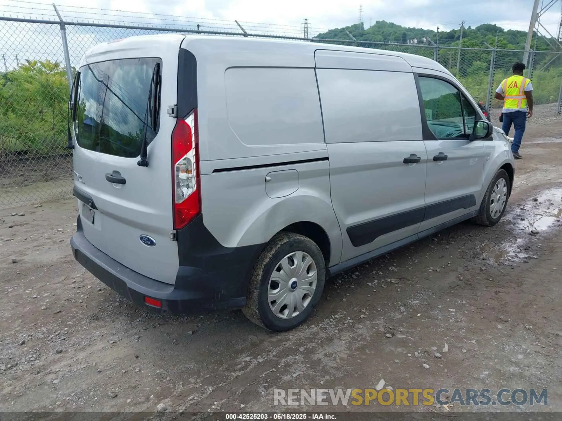 4 Photograph of a damaged car NM0LS7E25L1472314 FORD TRANSIT CONNECT 2020