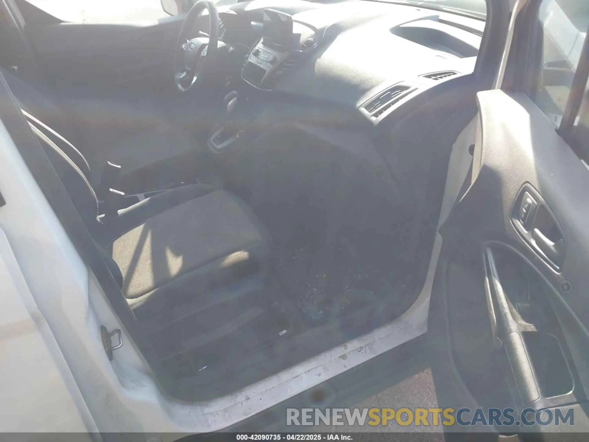 5 Photograph of a damaged car NM0LS7E26L1462472 FORD TRANSIT CONNECT 2020