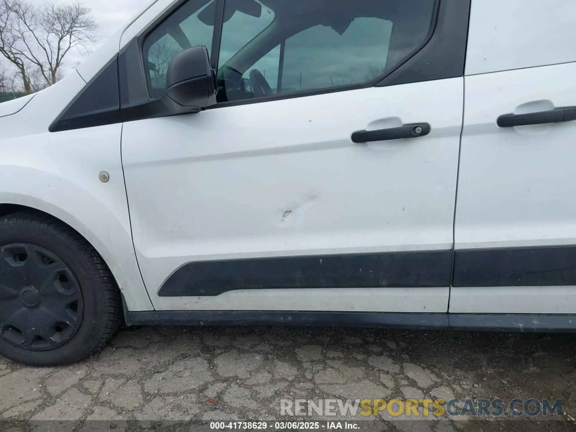 17 Photograph of a damaged car NM0LS7E27L1469639 FORD TRANSIT CONNECT 2020