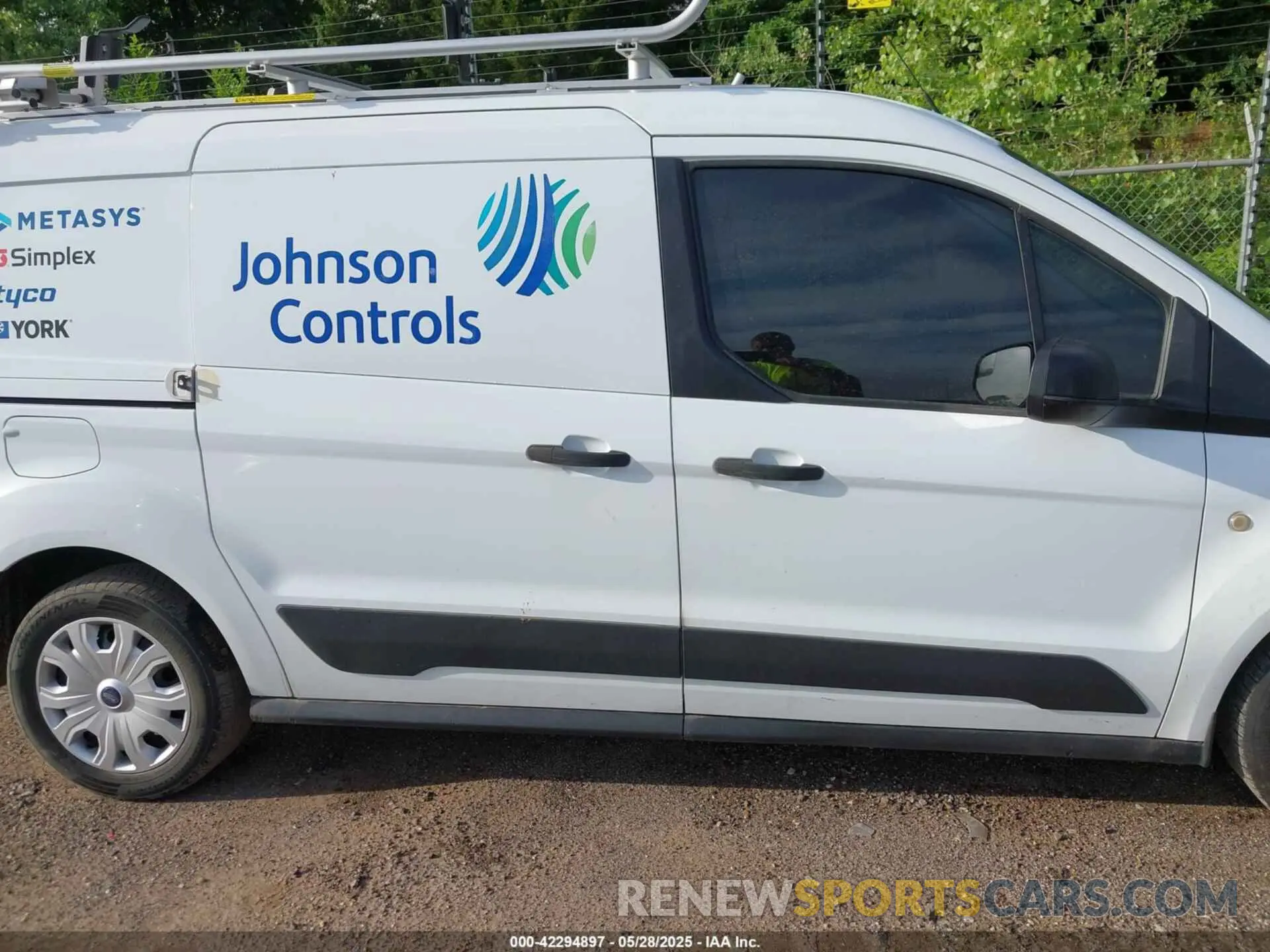 14 Photograph of a damaged car NM0LS7E28L1466197 FORD TRANSIT CONNECT 2020