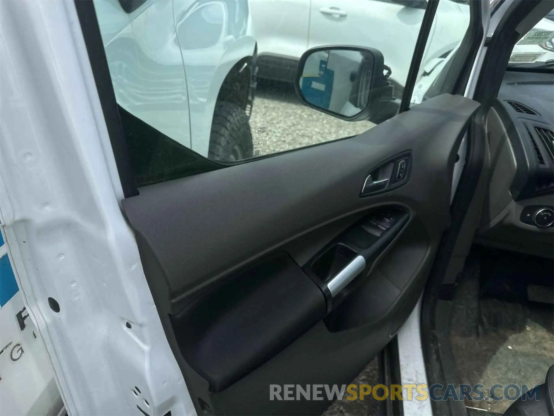 4 Photograph of a damaged car NM0LS7F20L1453250 FORD TRANSIT CONNECT 2020
