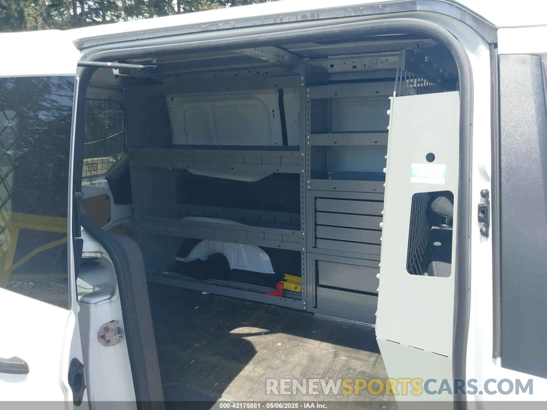 8 Photograph of a damaged car NM0LS7F26L1480467 FORD TRANSIT CONNECT 2020