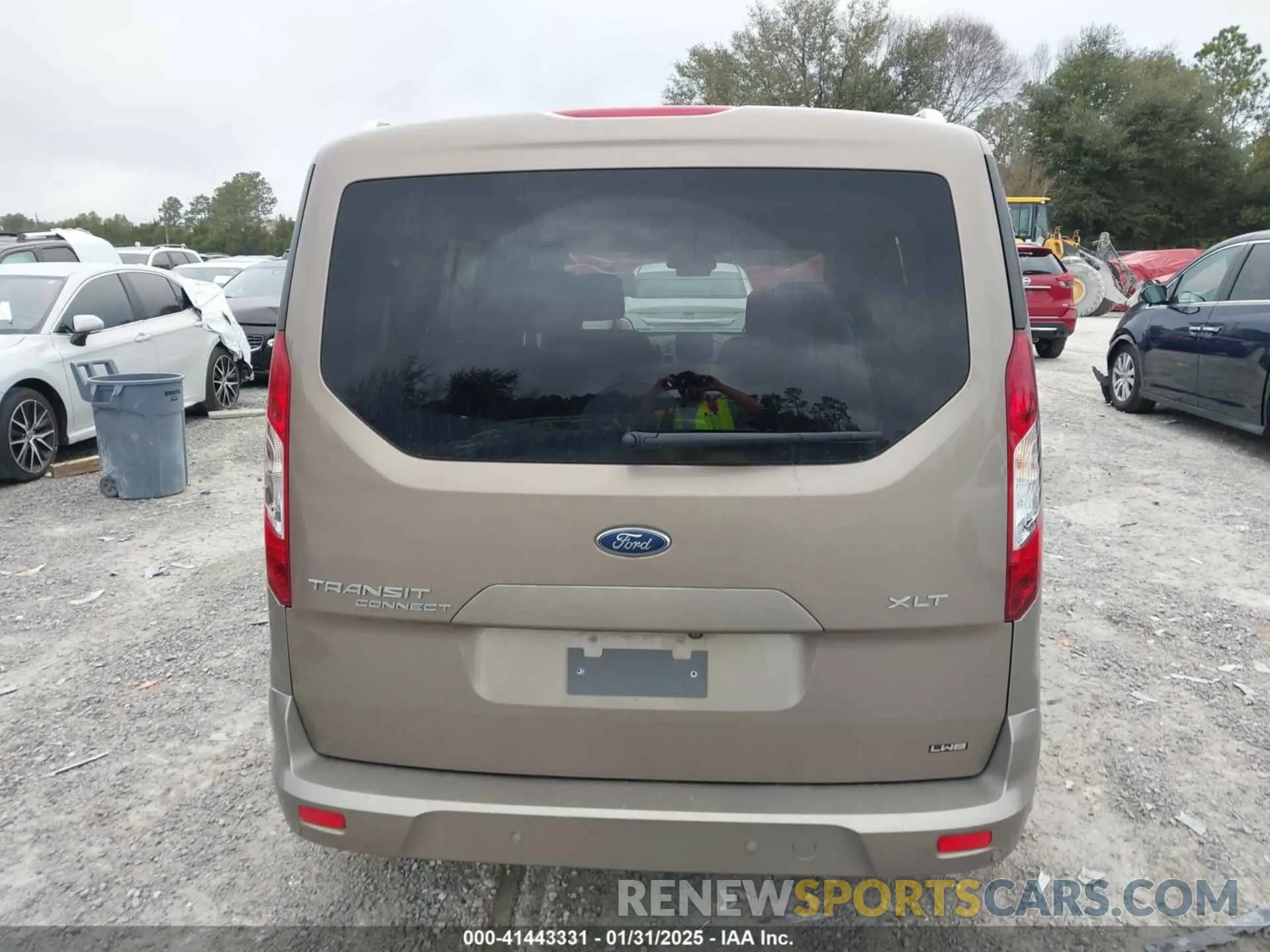 17 Photograph of a damaged car NM0GE9F22M1483551 FORD TRANSIT CONNECT 2021