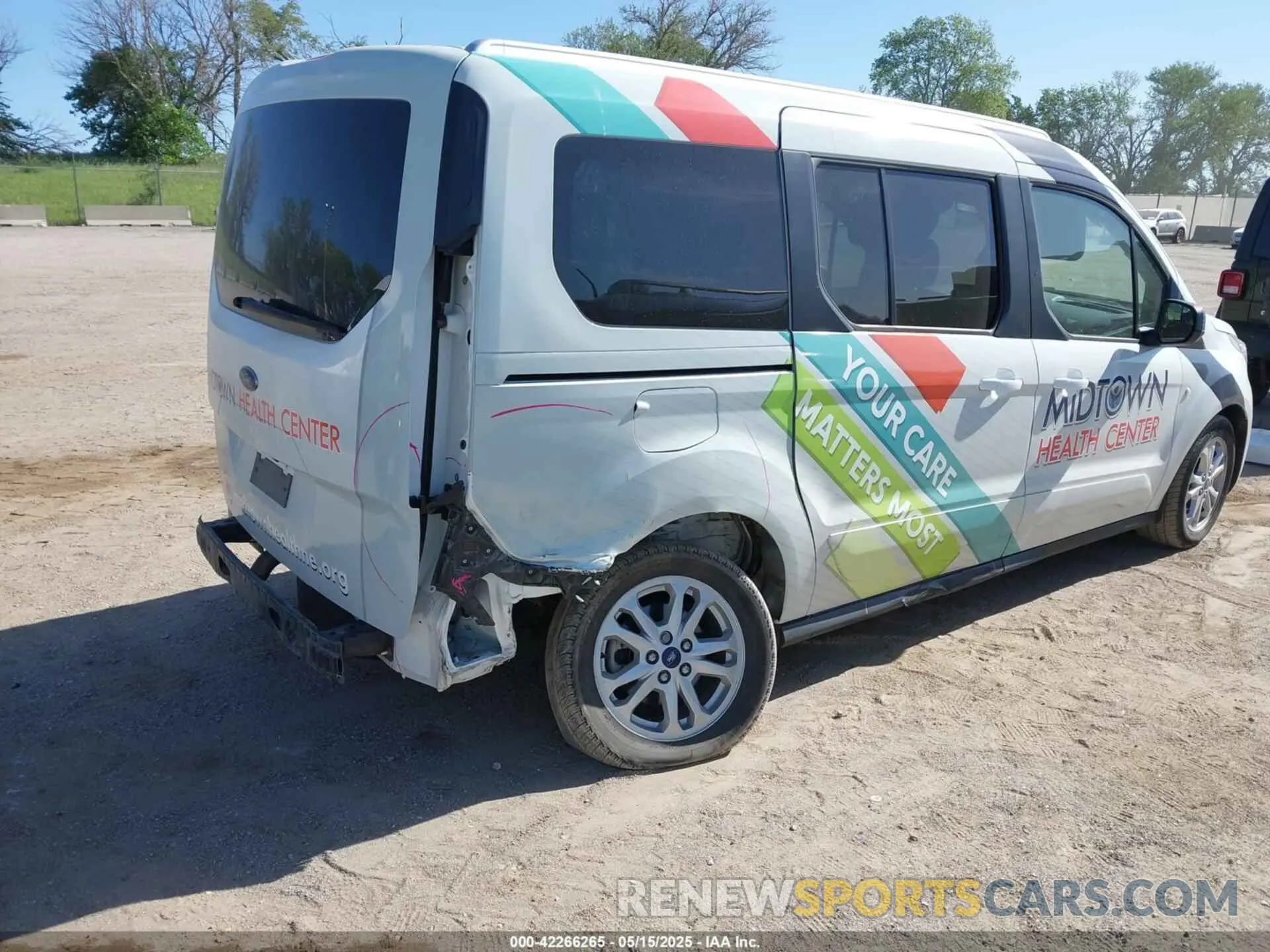 4 Photograph of a damaged car NM0GE9F29M1500362 FORD TRANSIT CONNECT 2021