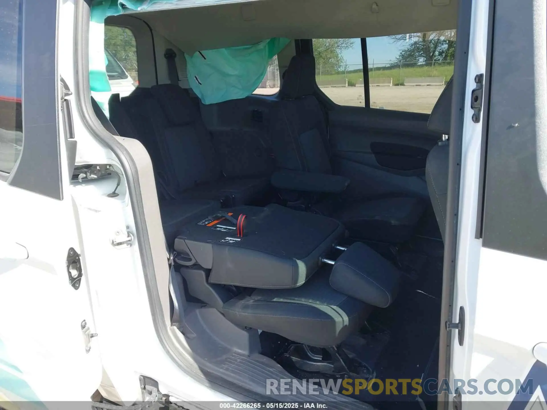 8 Photograph of a damaged car NM0GE9F29M1500362 FORD TRANSIT CONNECT 2021