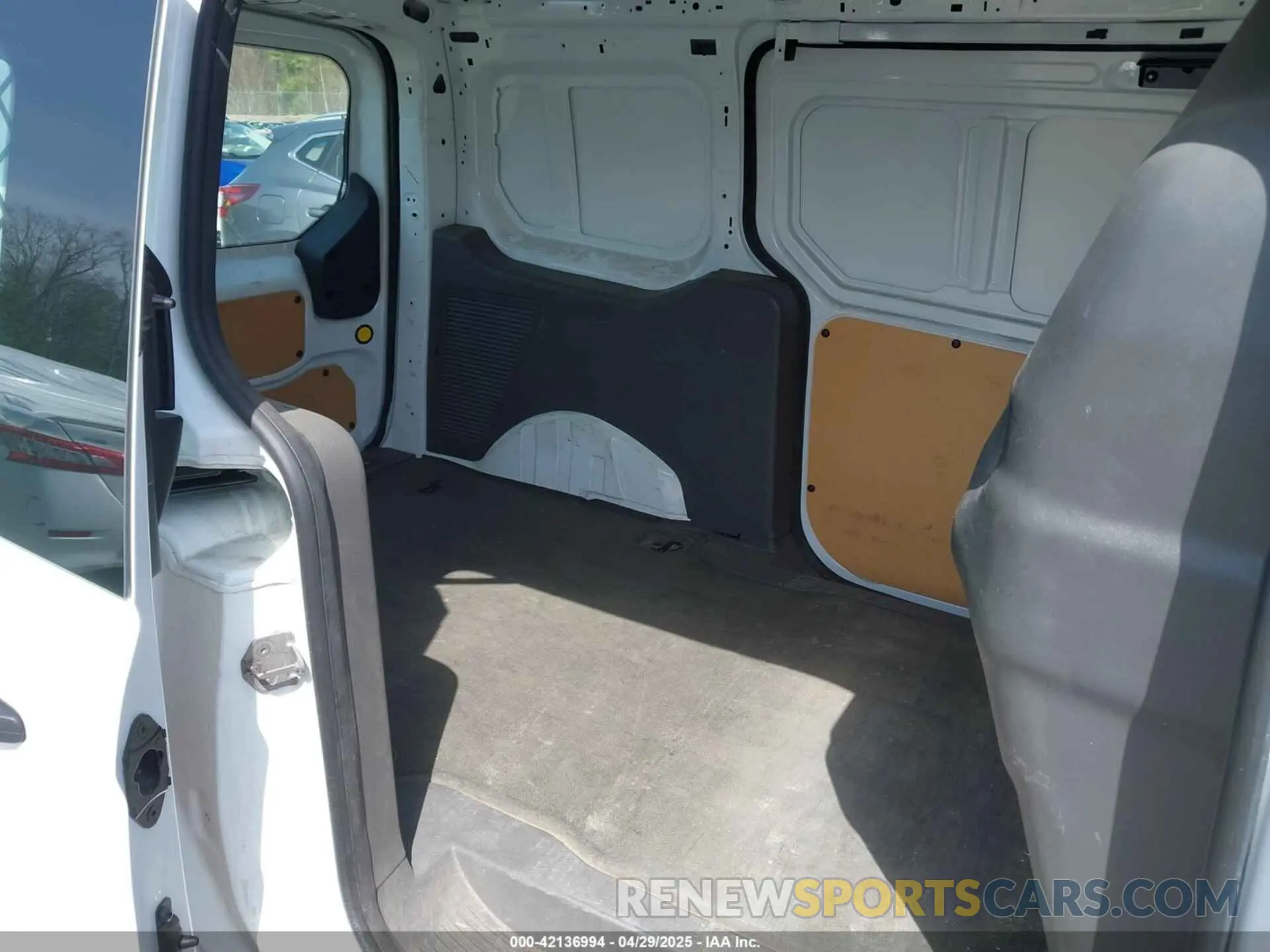 8 Photograph of a damaged car NM0LS7E28M1503959 FORD TRANSIT CONNECT 2021