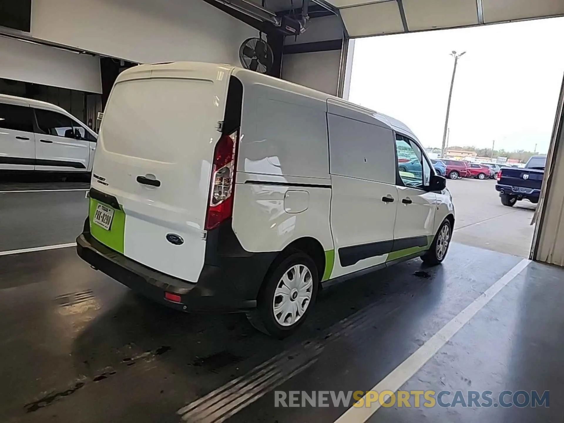 28 Photograph of a damaged car NM0LS7E29M1496875 FORD TRANSIT CONNECT 2021