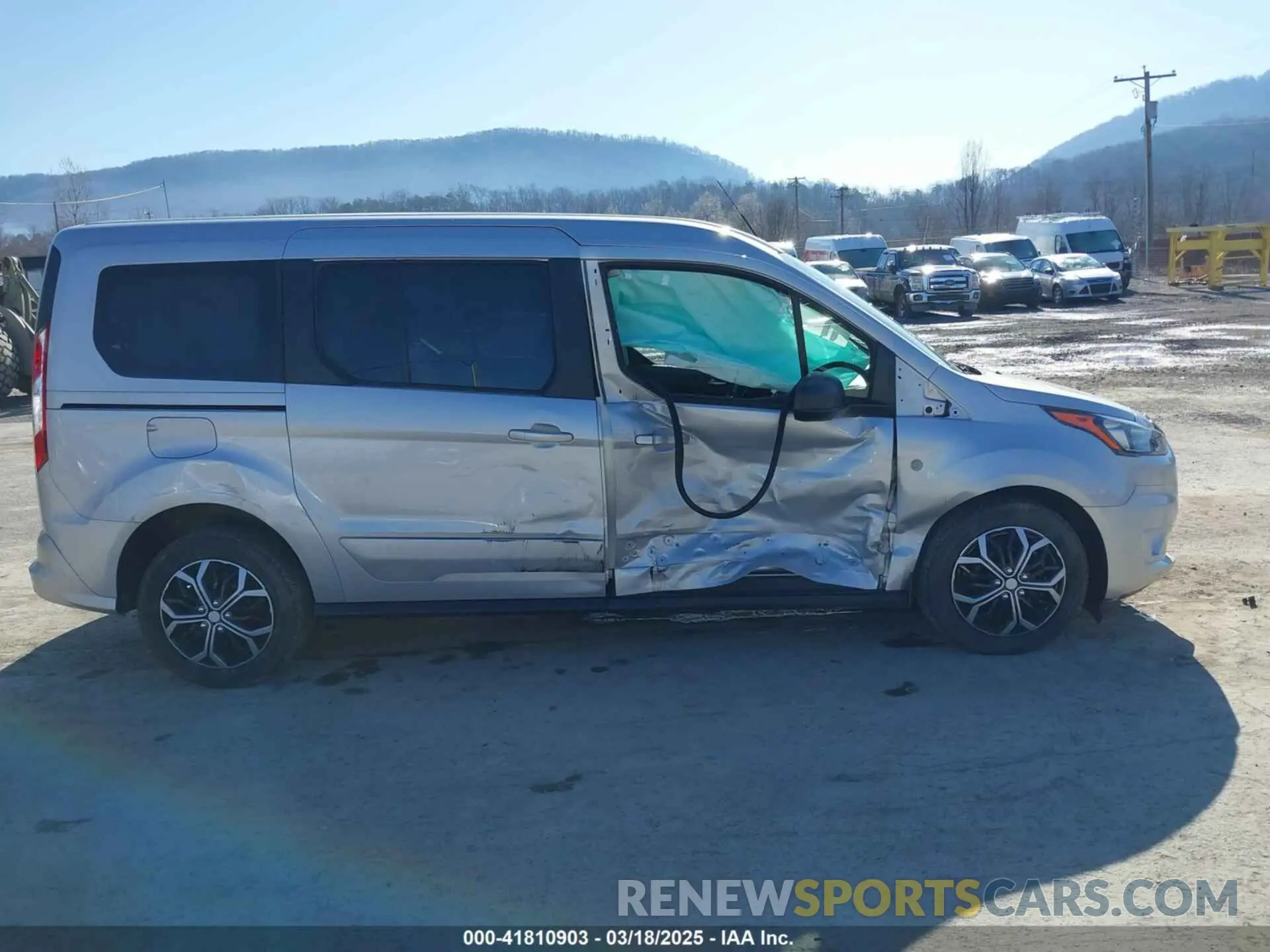 13 Photograph of a damaged car NM0GE9F29N1534562 FORD TRANSIT CONNECT 2022