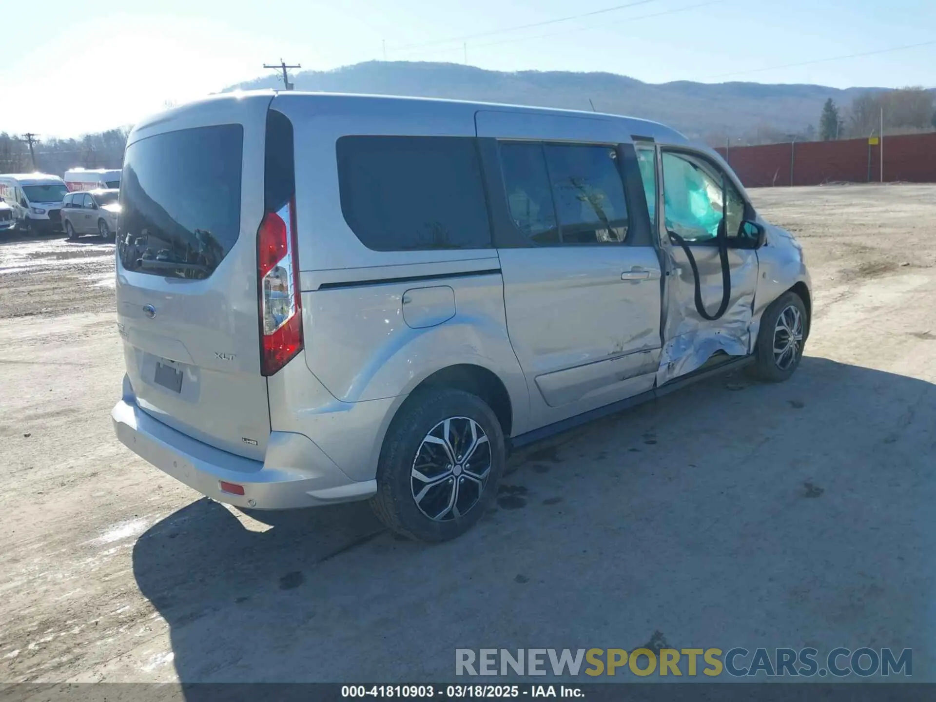 4 Photograph of a damaged car NM0GE9F29N1534562 FORD TRANSIT CONNECT 2022