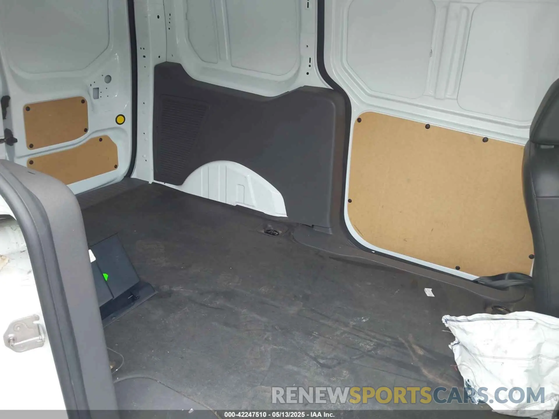 8 Photograph of a damaged car NM0LS7S22N1545677 FORD TRANSIT CONNECT 2022
