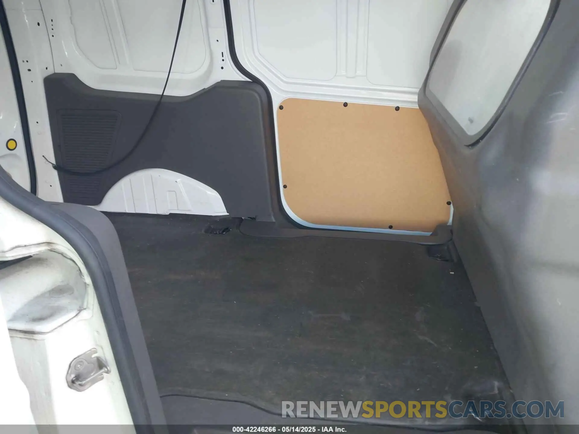 8 Photograph of a damaged car NM0LS7S28N1537714 FORD TRANSIT CONNECT 2022