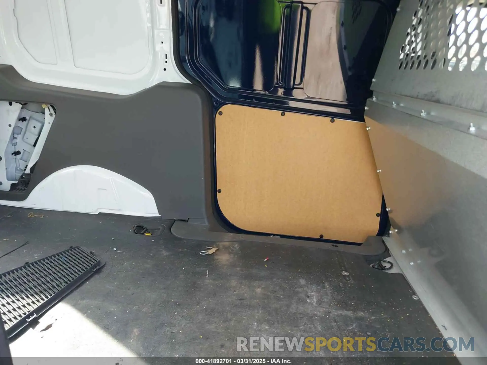 8 Photograph of a damaged car NM0LS7S2XN1530571 FORD TRANSIT CONNECT 2022