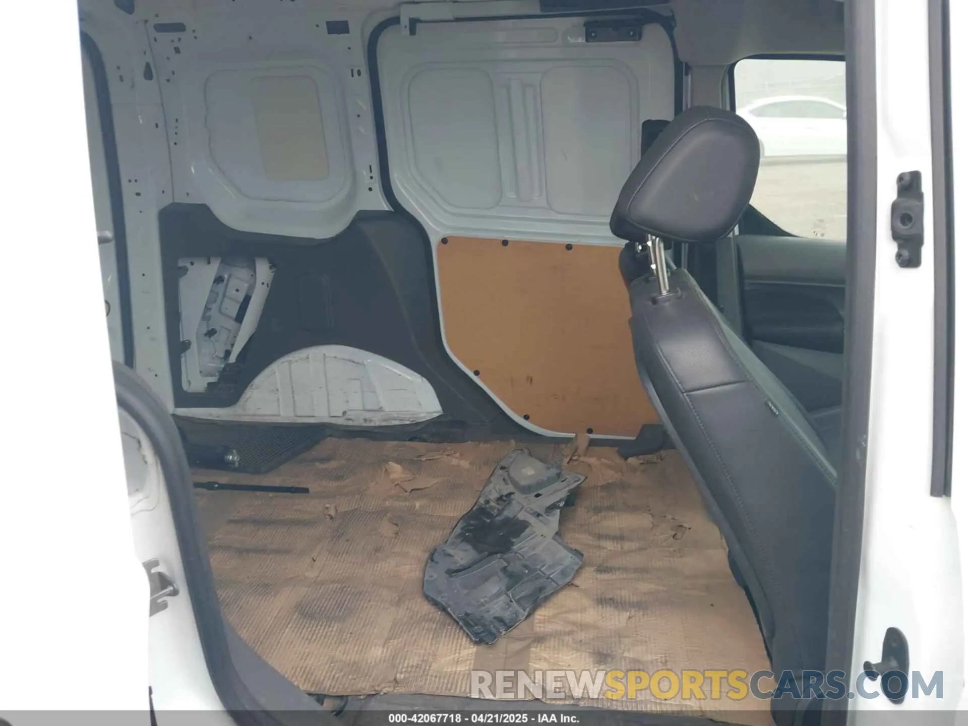 8 Photograph of a damaged car NM0LS6S27P1555571 FORD TRANSIT CONNECT 2023