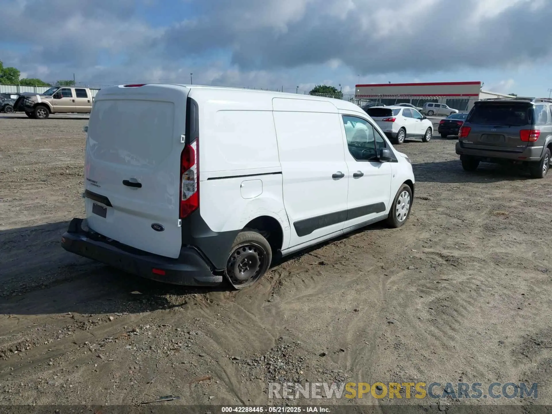 4 Photograph of a damaged car NM0LS7S24P1572169 FORD TRANSIT CONNECT 2023