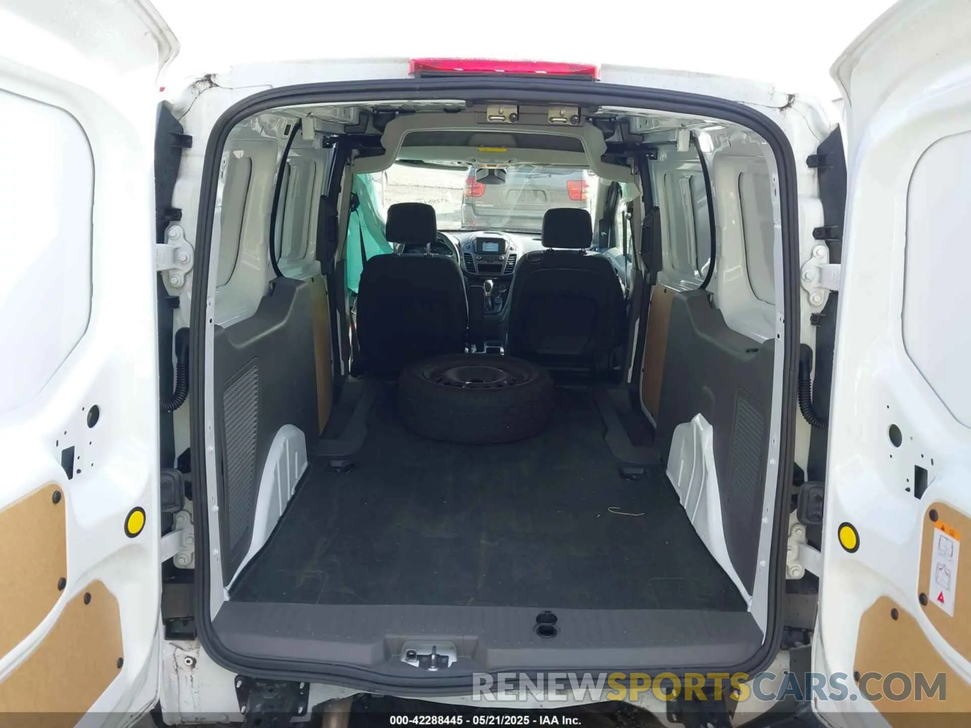 8 Photograph of a damaged car NM0LS7S24P1572169 FORD TRANSIT CONNECT 2023