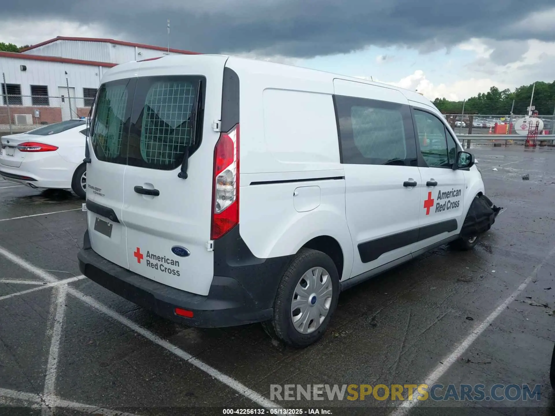 4 Photograph of a damaged car NM0LS7S28P1571137 FORD TRANSIT CONNECT 2023