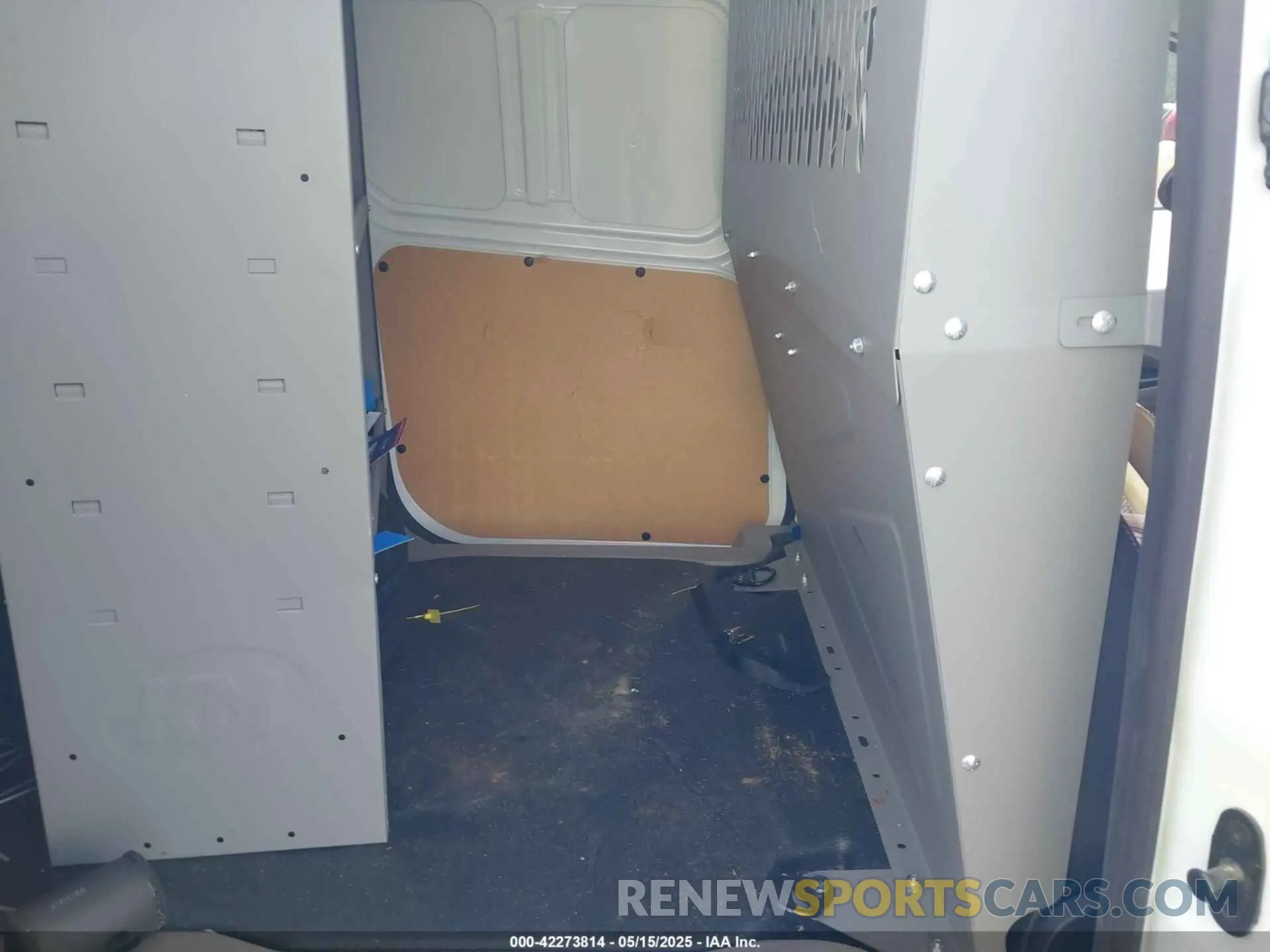 8 Photograph of a damaged car NM0LS7T28P1550285 FORD TRANSIT CONNECT 2023